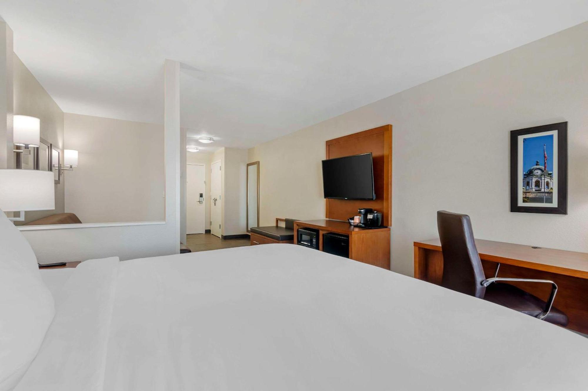 Comfort Inn & Suites Brunswick Zewnętrze zdjęcie