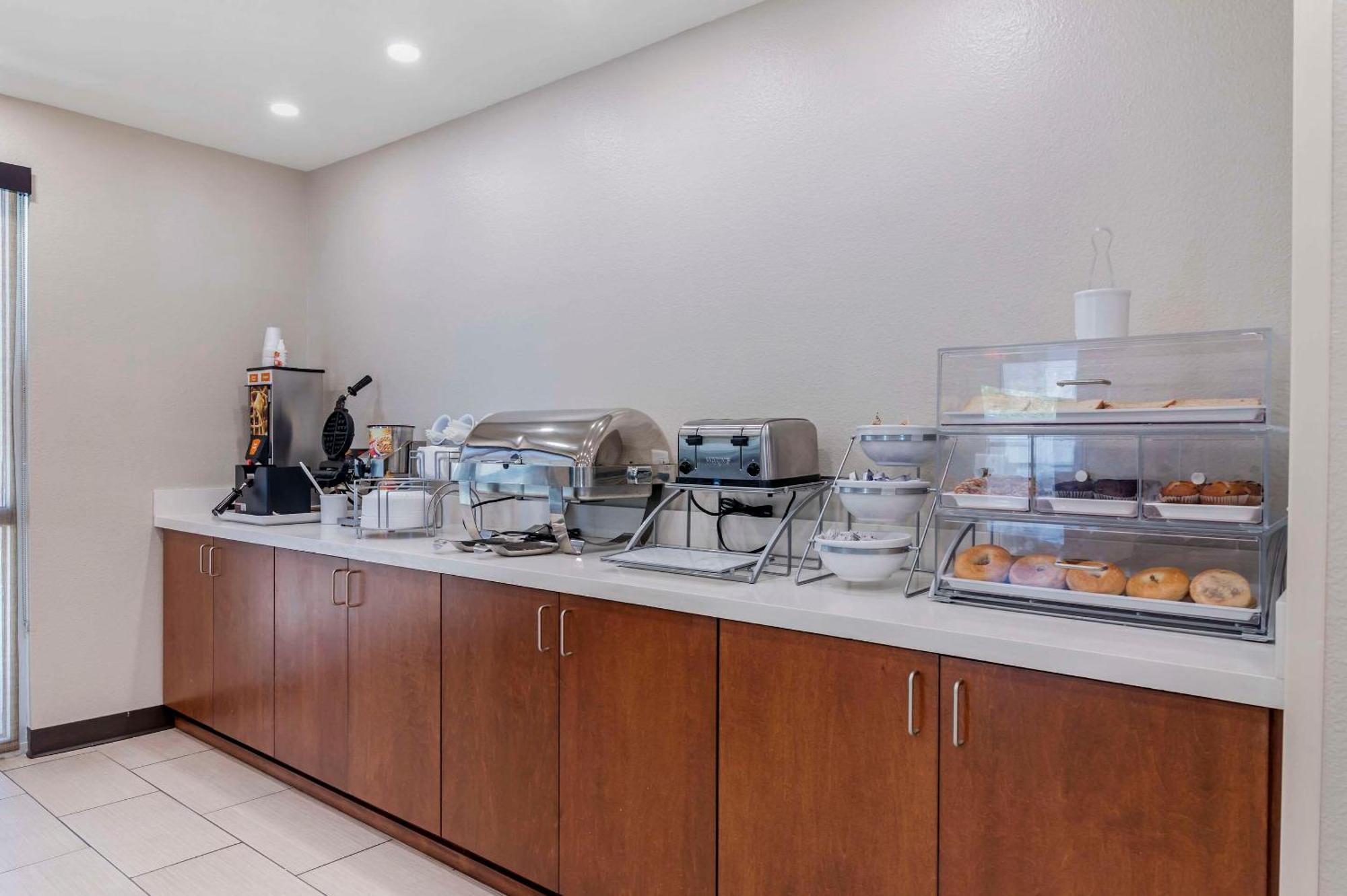 Comfort Inn & Suites Brunswick Zewnętrze zdjęcie