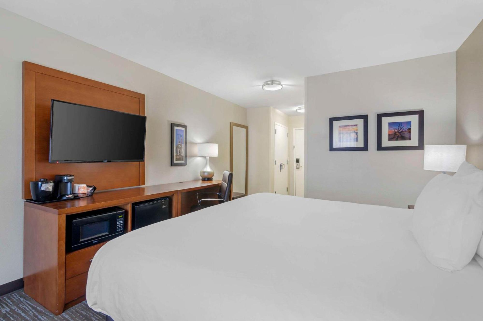 Comfort Inn & Suites Brunswick Zewnętrze zdjęcie